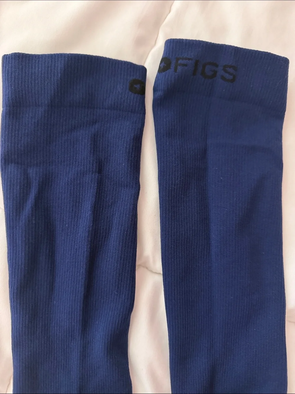 Figs Women’s Navy Compression Socks size Medium
